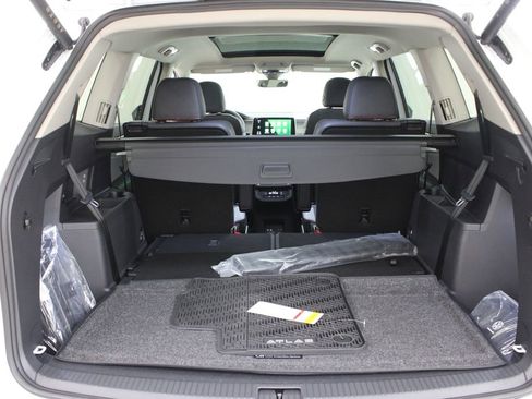 New 2026 Volkswagen Atlas Peak Edition AWD/4WD image 29