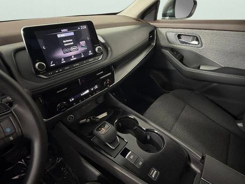 Used 2021 Nissan Rogue SV FWD image 19