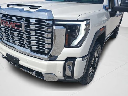 Used 2024 GMC Sierra 2500 Denali w/ Denali Reserve Package AWD/4WD image 26