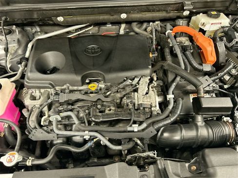 Used 2021 Toyota RAV4 Limited image 25