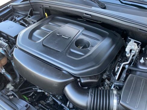 Used 2021 Jeep Grand Cherokee Laredo X image 12