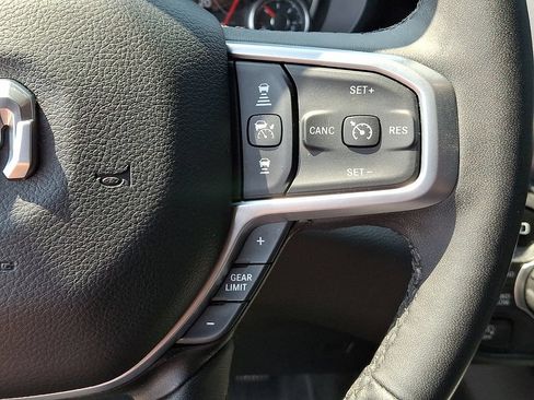 Used 2025 RAM 1500 Big Horn AWD/4WD image 23