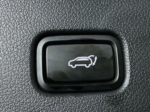 Used 2021 Hyundai Palisade Limited image 16