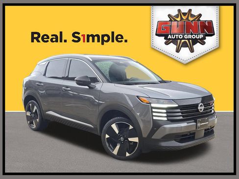 Certified 2025 Nissan Kicks SR FWD image 1