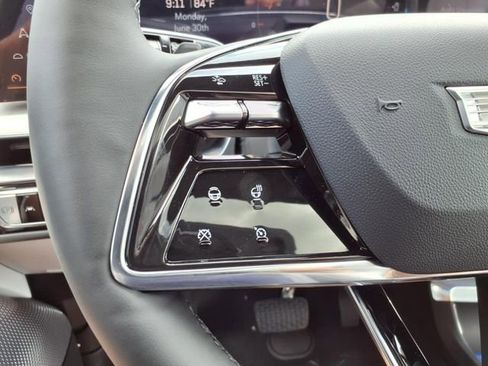 New 2025 Cadillac Lyriq Luxury image 34