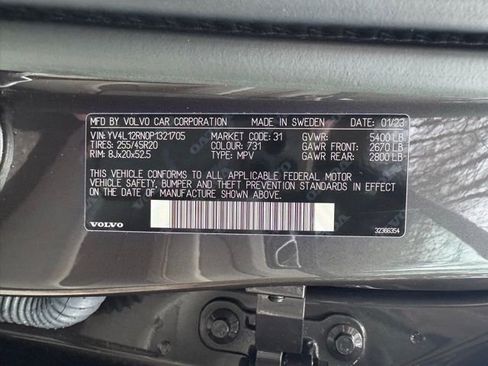 Used 2023 Volvo XC60 B5 Plus w/ Climate Package image 12