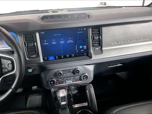 Used 2025 Ford Bronco Badlands AWD/4WD image 6