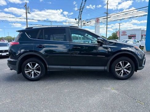 Used 2018 Toyota RAV4 XLE w/ Plus Extra Value Package AWD/4WD image 3