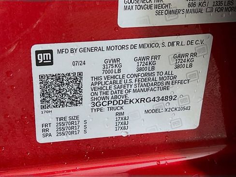 Used 2024 Chevrolet Silverado 1500 LT w/ Protection Package AWD/4WD image 29