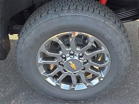 New 2026 Chevrolet Silverado 2500 LTZ w/ LTZ Convenience Package image 7