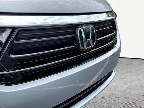 Used 2023 Honda Odyssey Touring image 34