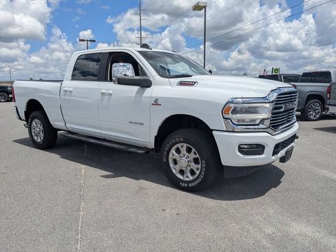 Used 2024 RAM 2500 Laramie w/ Safety Group AWD/4WD image 2