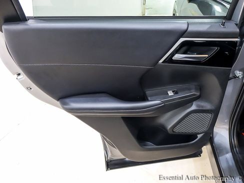 Used 2023 Mitsubishi Outlander SE AWD/4WD image 29