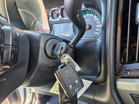 Used 2018 Chevrolet Silverado 3500 LT w/ LT Convenience Package AWD/4WD image 19