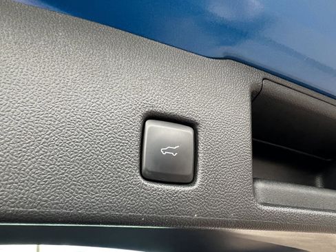 Used 2021 Ford Escape SE w/ Convenience Package image 23