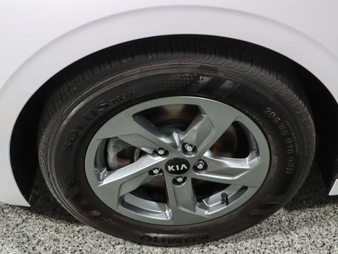 Used 2021 Kia K5 LXS FWD image 11