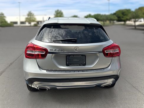 Used 2015 Mercedes-Benz GLA 250 image 8
