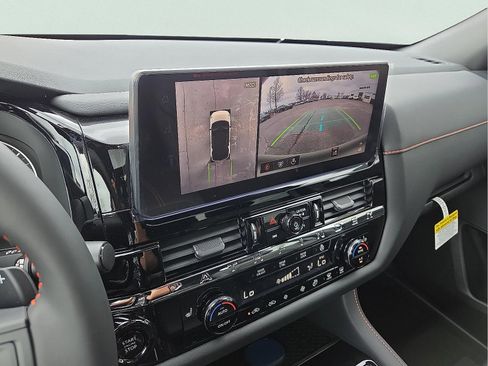 New 2026 Nissan Pathfinder Rock Creek AWD/4WD image 18