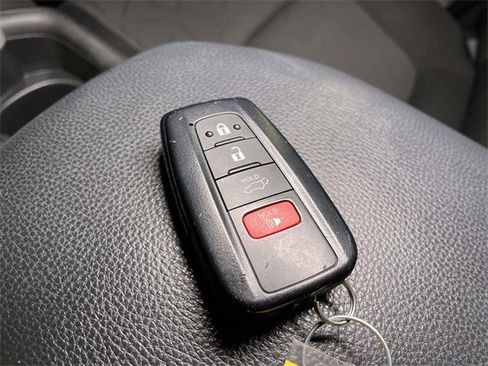 Used 2021 Toyota RAV4 XLE w/ Convenience Package image 43