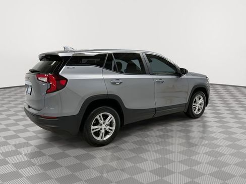 Used 2023 GMC Terrain SLE image 11