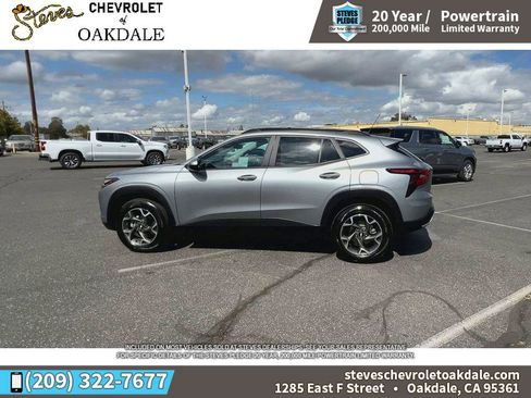 Certified 2024 Chevrolet Trax LT w/ Sunroof Package image 8