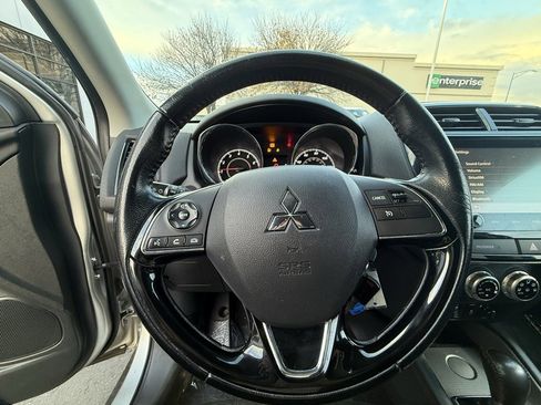 Used 2021 Mitsubishi Outlander Sport LE image 13