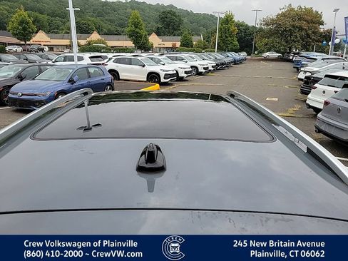 Certified 2023 Volkswagen Taos SEL AWD/4WD image 30