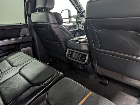 Used 2023 Ford F350 Platinum w/ FX4 Off-Road Package AWD/4WD image 19