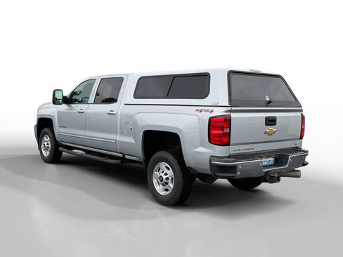 Used 2016 Chevrolet Silverado 2500 LT w/ LT Convenience Package image 3