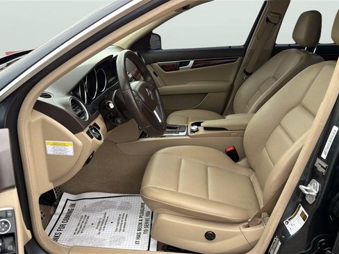 Used 2014 Mercedes-Benz C 300 4MATIC Sedan image 11