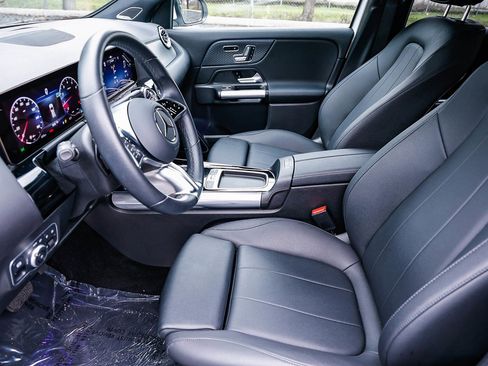 Certified 2025 Mercedes-Benz GLA 250 image 18