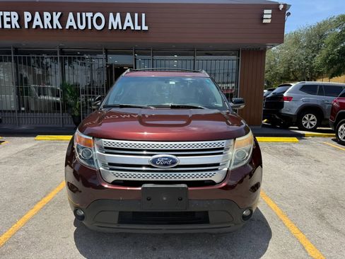 Used 2012 Ford Explorer XLT AWD/4WD image 2