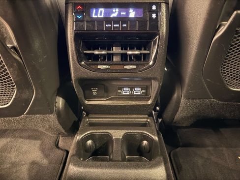 Used 2021 Jeep Grand Cherokee L Laredo RWD image 34