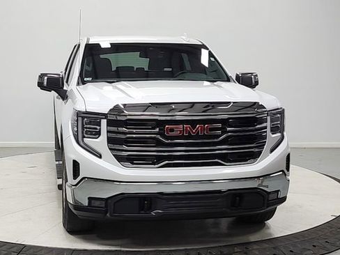Used 2023 GMC Sierra 1500 SLT w/ SLT Premium Package image 2