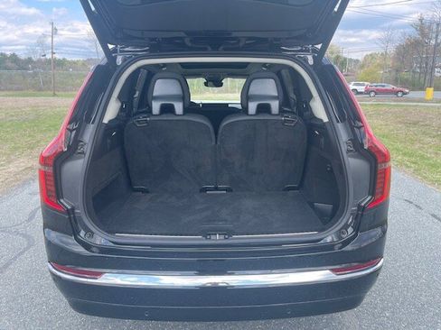 Used 2025 Volvo XC90 B6 Plus AWD/4WD image 10