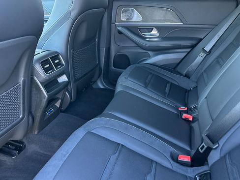 New 2026 Mercedes-Benz GLE 53 AMG 4MATIC Coupe image 12