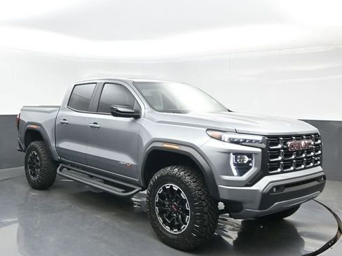 Used 2026 GMC Canyon AT4 w/ Technology Plus Package AWD/4WD image 8