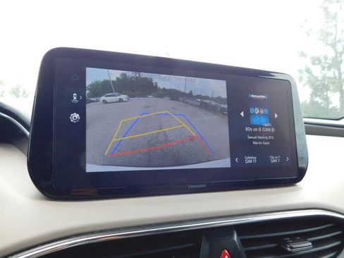 Used 2023 Hyundai Santa Fe SEL AWD/4WD image 16