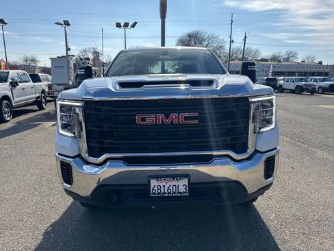 Used 2022 GMC Sierra 2500 Pro w/ Convenience Package image 8