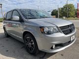 Used 2018 Dodge Grand Caravan SE image 3