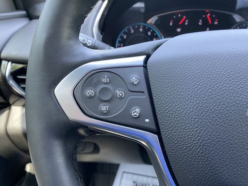 Used 2023 Chevrolet Traverse RS FWD image 19