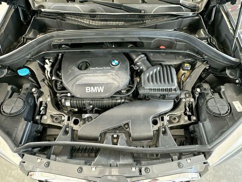 Used 2019 BMW X1 xDrive28i w/ M Sport Package AWD/4WD image 32