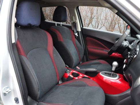 Used 2017 Nissan Juke SV image 11