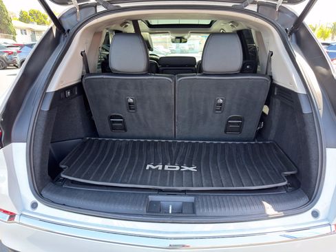 Used 2022 Acura MDX FWD image 16
