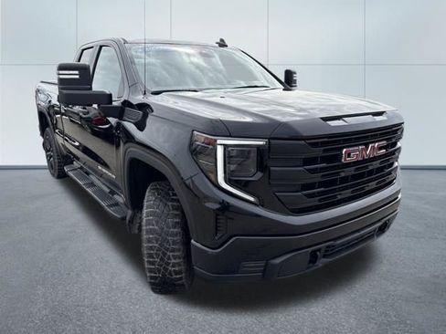 Used 2023 GMC Sierra 1500 Pro w/ Graphite Edition image 5