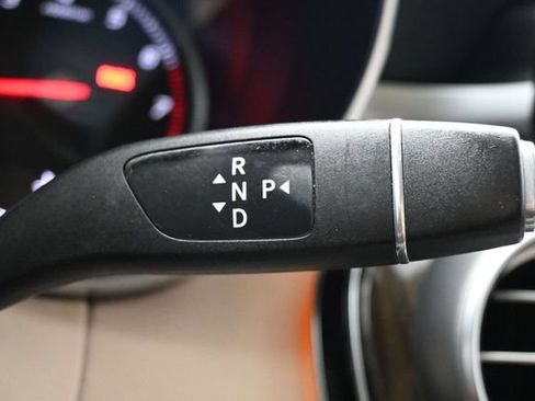 Used 2019 Mercedes-Benz GLC 300 image 17