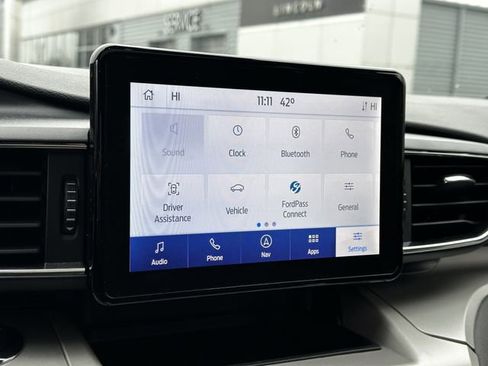 Certified 2022 Ford Explorer XLT w/ Equipment Group 202A image 21