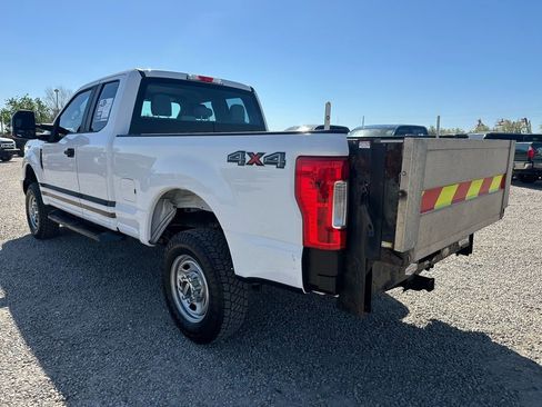 Used 2017 Ford F250 XL w/ Power Equipment Group AWD/4WD image 7