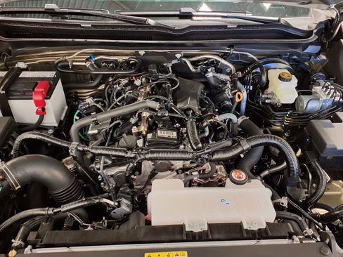 Used 2026 Toyota Tacoma Limited image 31