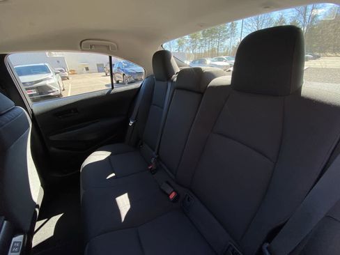 Used 2025 Toyota Corolla LE image 25